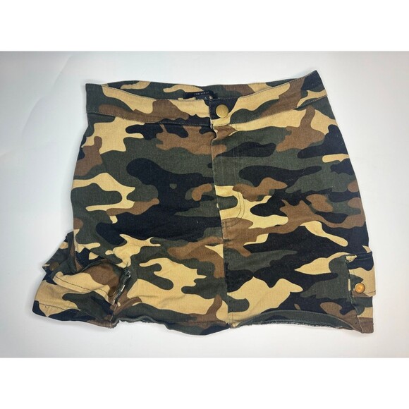 Forever 21 Camo Cargo Skirt Size M - Picture 1 of 8